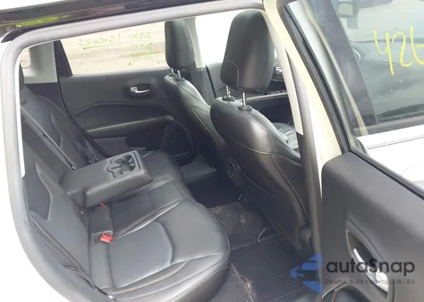 2018 Jeep Compass Limited Fwd из США, поврежденный, VIN 3C4NJCCB8JT286587